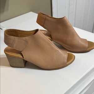 Kork-Ease Tan Open-Toe Mules
